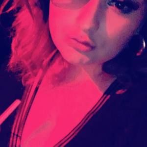 Meet your Posher, Kassandra